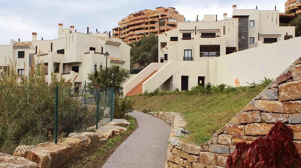Ribera Luar Estepona Selwo Hotel 0*,